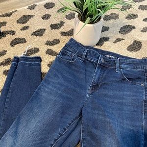 Old Navy Mid Rise Jean